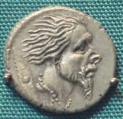 Gaul_Denarius.JPG