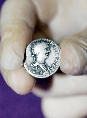 Cleopatra-coin-2-7923d73.jpg