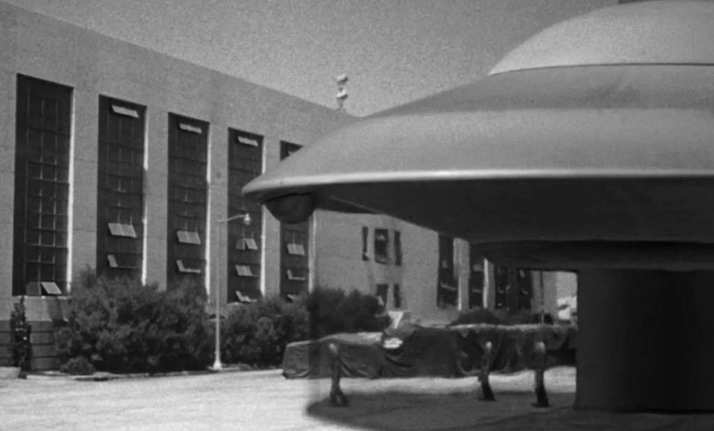 1956_earth_vs_the_flying_saucers_023.jpg
