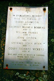 220px-Memorial_Plaque_at_Mossdale_Scar._-_geograph.org.uk_-_565322.jpg