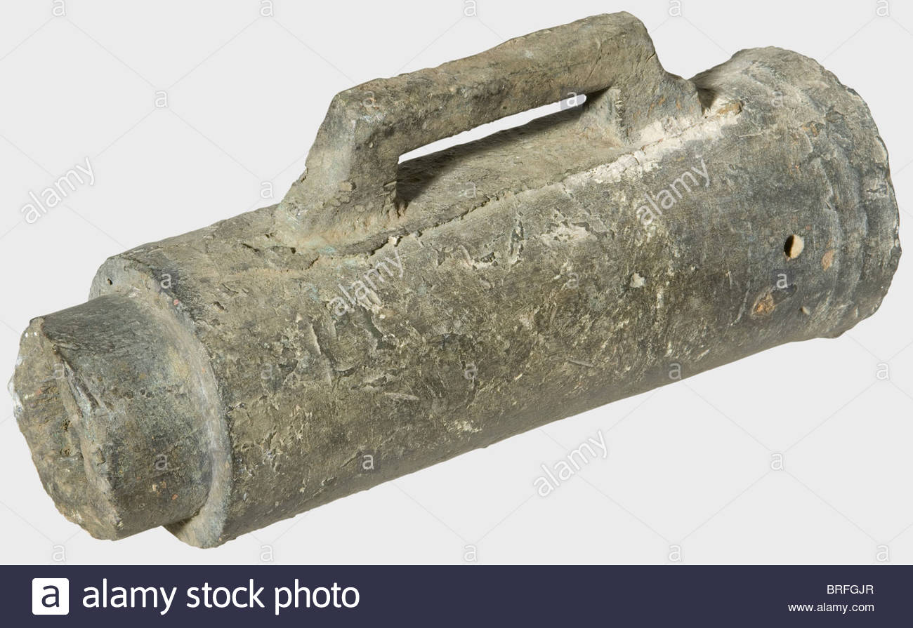 a-breech-piece-for-a-breech-loading-cannon-german-16th-century-bronze-BRFGJR.jpg