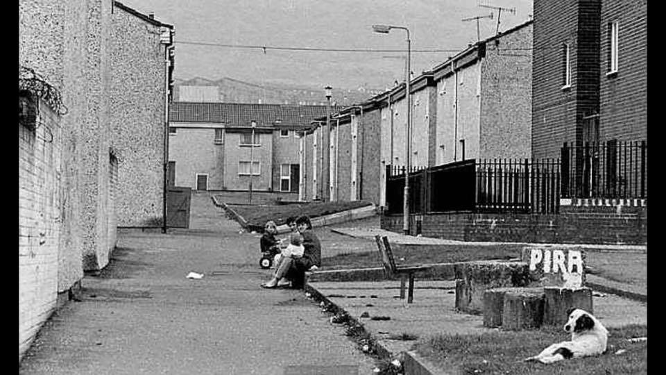Beechmount Grove, 1980s - facing towards playground area.jpg