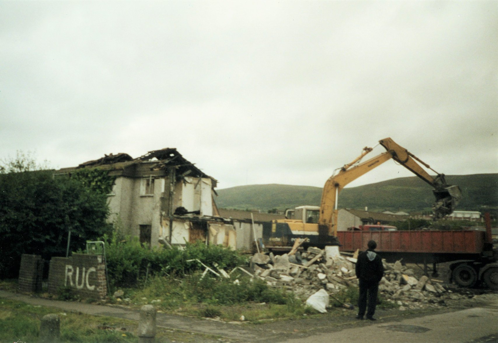 Beechmount Pass, Beechmount Ave - demolition, 1990s.jpg