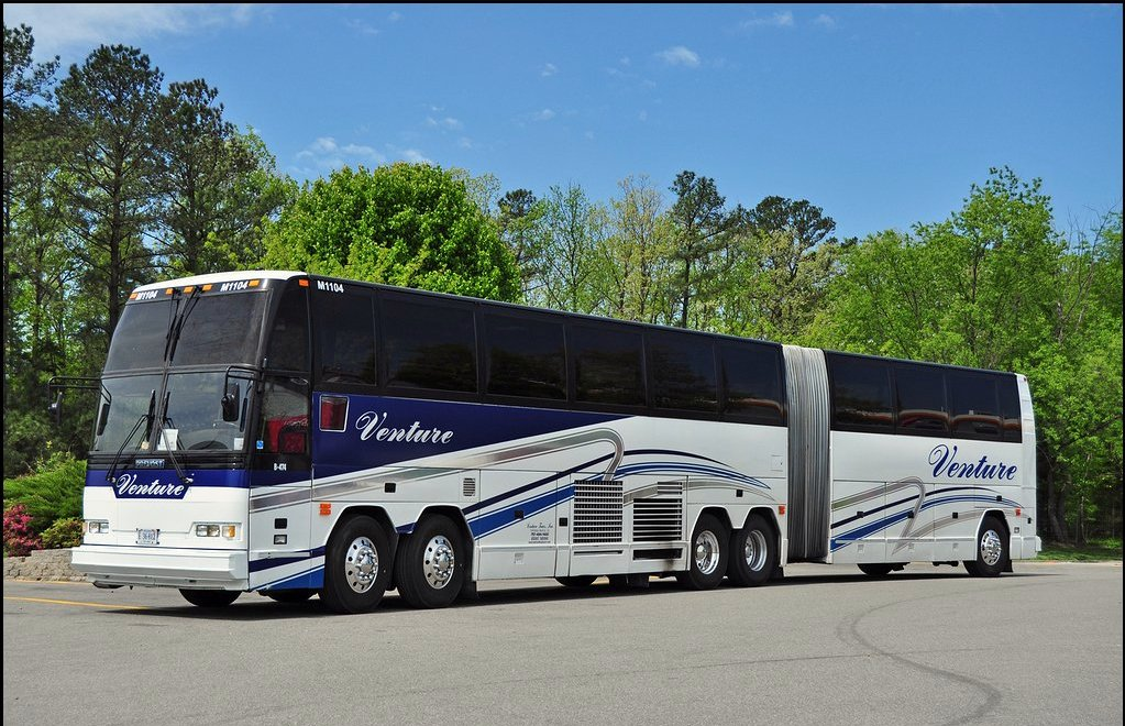 Screenshot_2021-09-14 Venture Tours Prevost H5-60 Bus.png